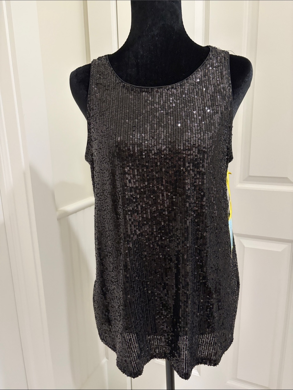 CeCe Black Sequin Tank Top Size M NWT